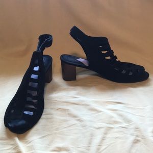 Johnston & Murphy sandals